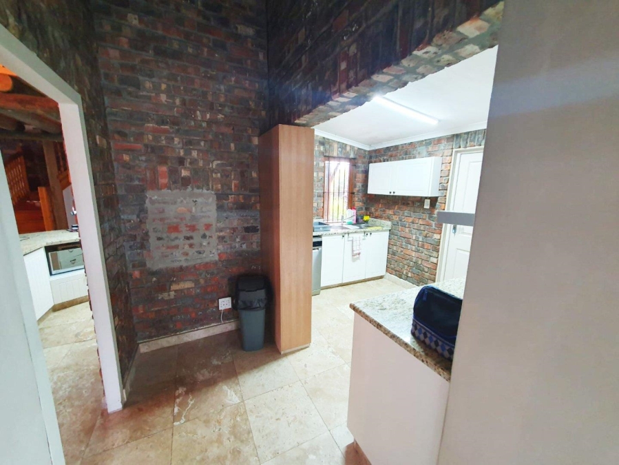 5 Bedroom Property for Sale in Sunset Beach Western Cape